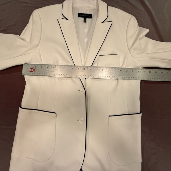 Escada Cream/Black Blazer Tailored Suit Jacket Size 12/Large MSRP $695 - Picture 8 of 11